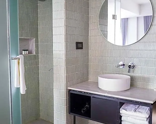 Nomad 4* Kathmandu