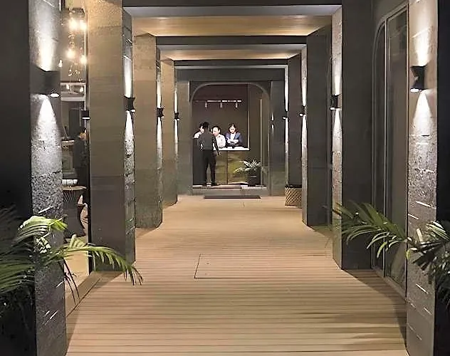Hotel Nomad 4*